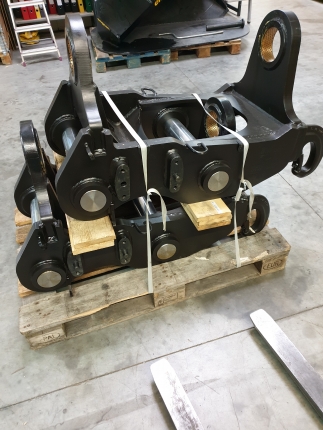 Schwenkoberteil EC233 für Hitachi ZX230/ZX250/ZX270/ZX280/ZX290/ZX300