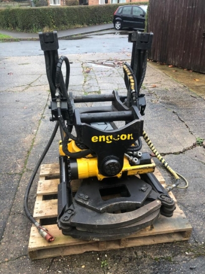 Used - EC219 S60 with GR20 Integrated Gripper SS10 (SVAB) + S60 Hitch for Komatsu + SVAB L8s
