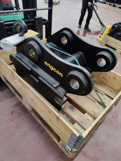 Machine hitch S80- CAT