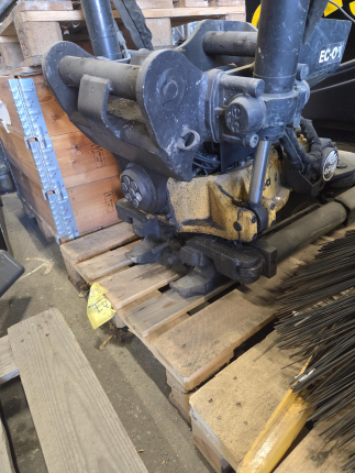 Tiltrotator EC214 sandwich