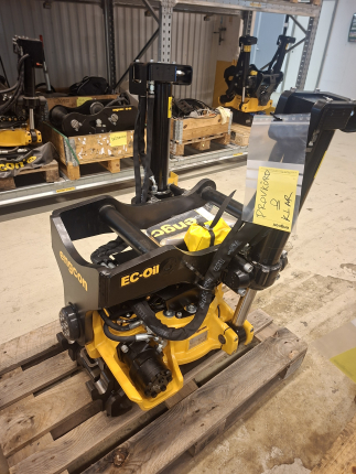 Tiltrotator EC219 S60 sandwich DC2